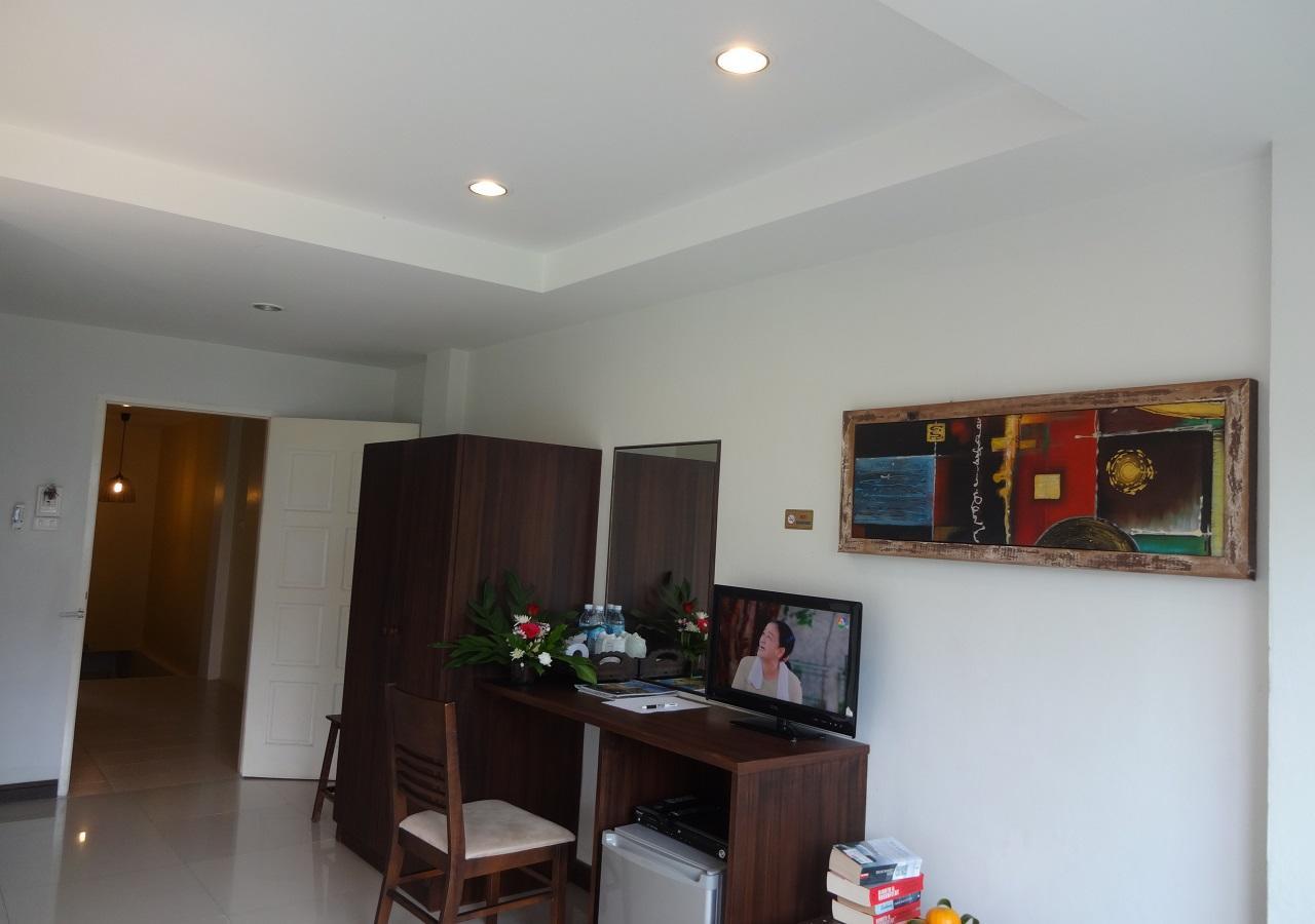 At Home Hotel Patong Экстерьер фото